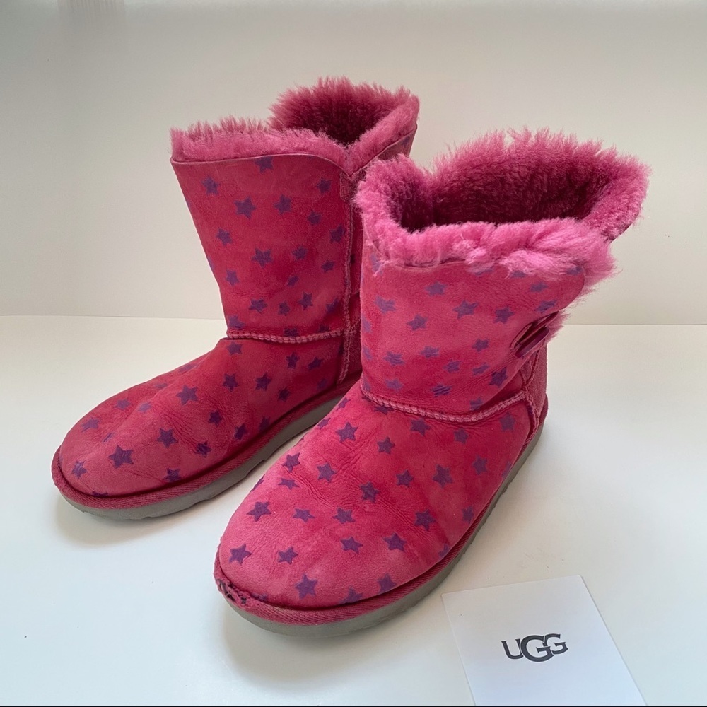 UGG Navy Stars Pop Coral Suede Boots US6 ($130)